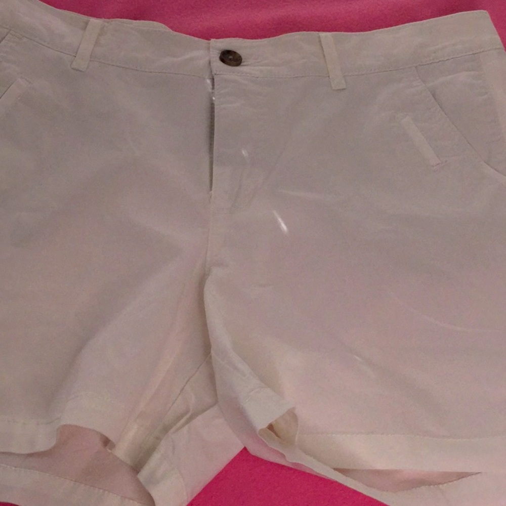 Ladies White Lee Short 14 one true fit style good